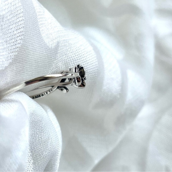 🌹 NWOT Beauty and the Beast Rose Ring - Princess Belle✨ - Picture 10 of 13